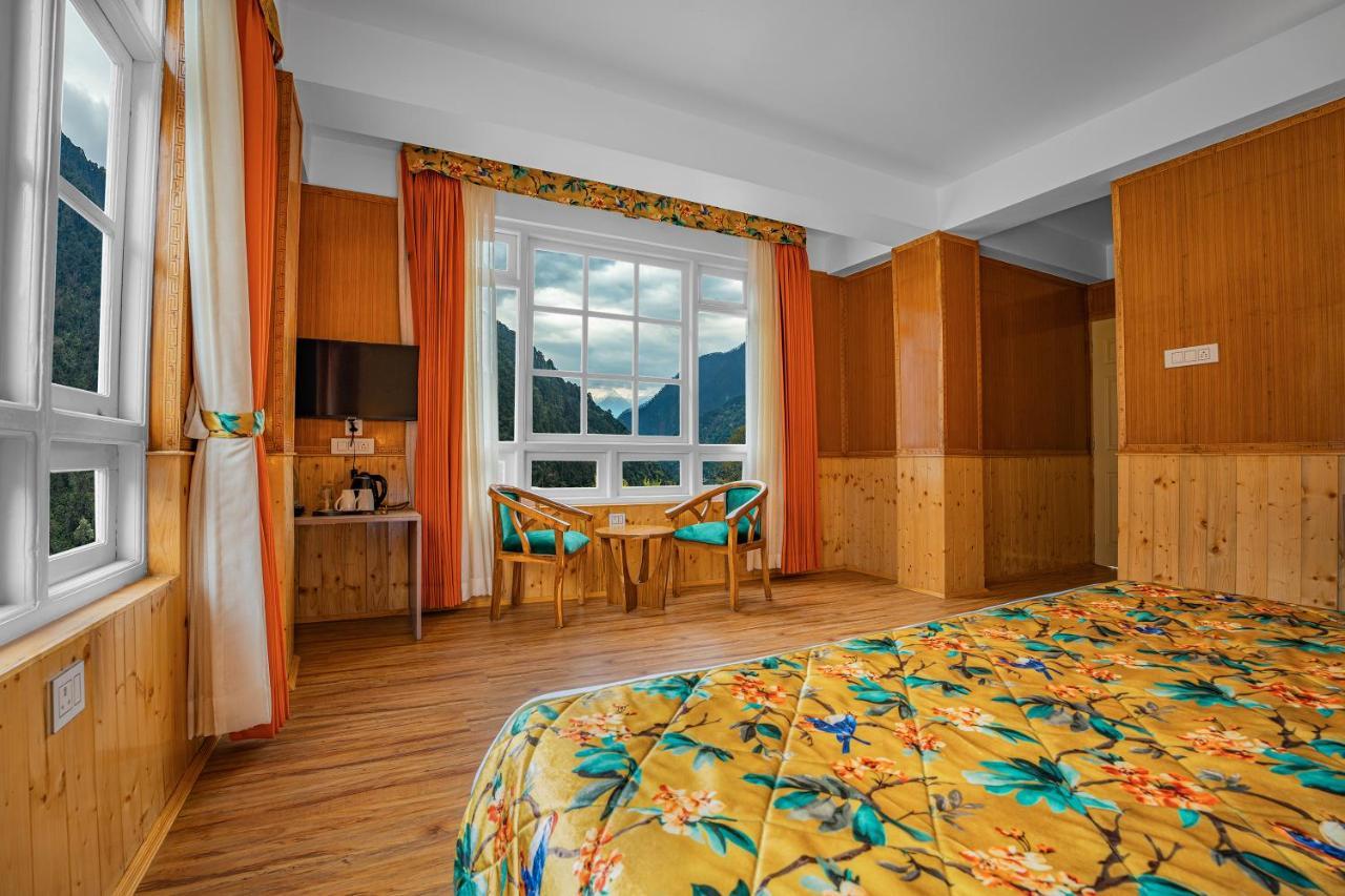 Summit Gangchen Hotel ลาเชน ภายนอก รูปภาพ