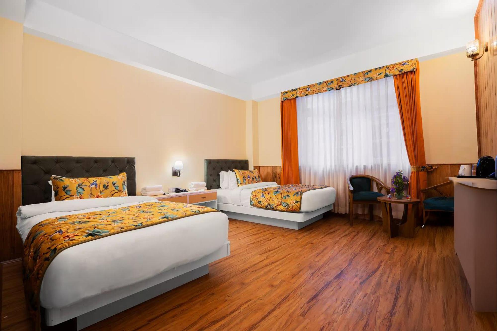 Summit Gangchen Hotel ลาเชน ห้อง รูปภาพ